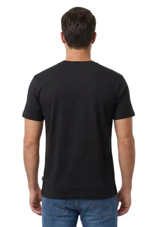 Camiseta Masculina Head Free Resiliência 